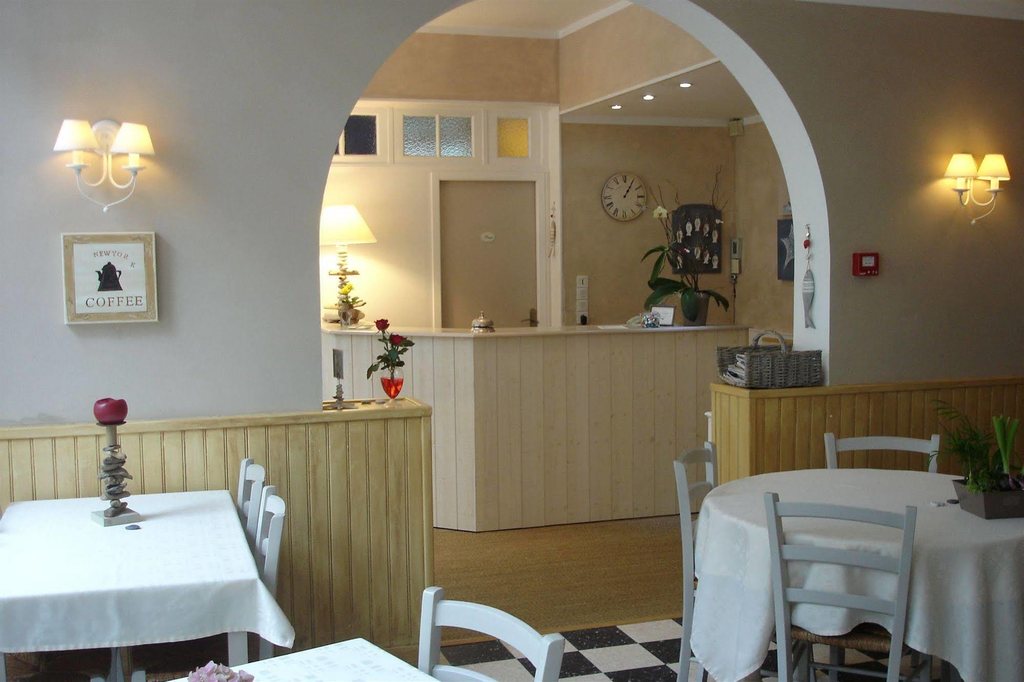 Hotel Des Falaises Вилер-сюр-Мер Екстериор снимка
